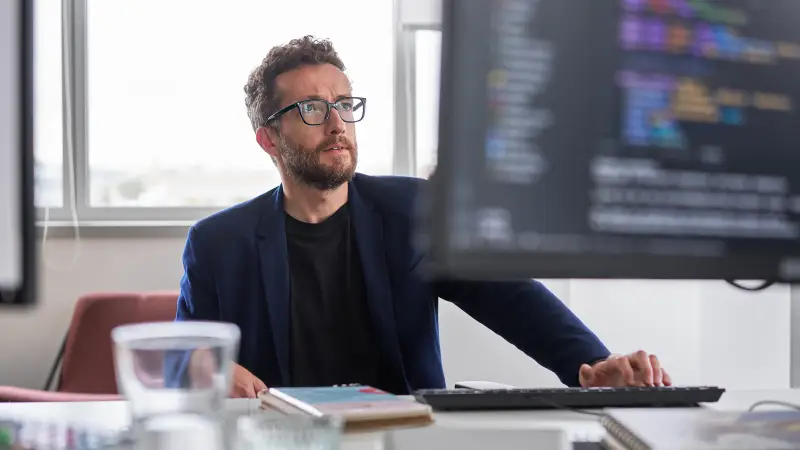 Implement and optimize VMware Cloud Foundation (VCF)